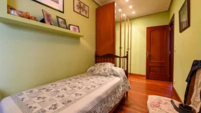 Flat on Calle de San Marcial photo 15