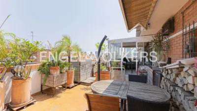 Penthouse in El Camp de l'Arpa del Clot photo 3