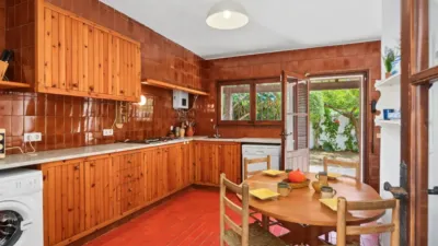 House on Carrer de Marc Antoni photo 11