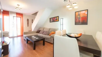 Duplex on Calle de la Soberanía photo 3