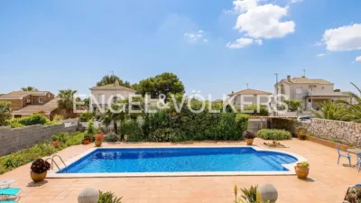 House in Parc de Cubelles-La Solana photo 41