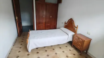 Flat in Baralla (Town Centre) photo 22