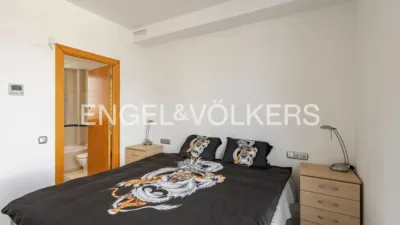 Duplex in Carrer de Baluard photo 16