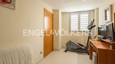 Duplex in Carrer de Baluard photo 14