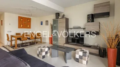 Duplex in Carrer de Baluard photo 5