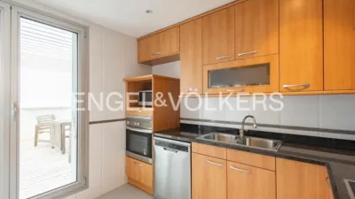 Duplex in Carrer de Baluard photo 8