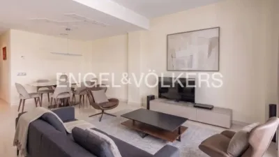 Duplex in Carrer de Baluard photo 6