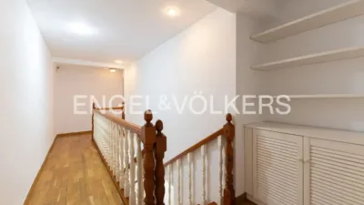 Penthouse on Calle de Mosén Fenollar photo 29