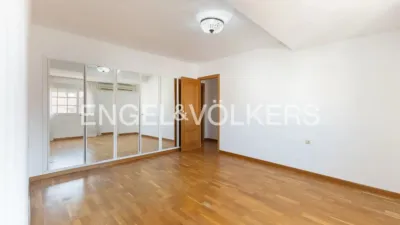 Penthouse on Calle de Mosén Fenollar photo 35
