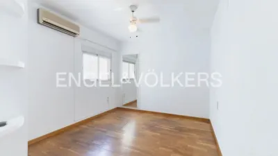 Penthouse on Calle de Mosén Fenollar photo 27