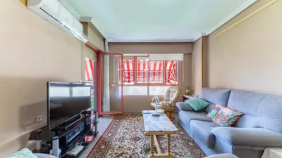 Flat on Carrer Maigmona photo 4