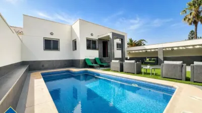 Casa – Torrevieja, Urbanización Los Balcones - Vista 3