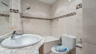 Apartment on Antonia Ruiz Soro Street photo 47