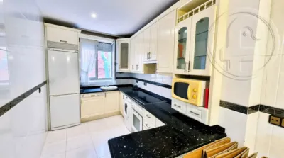 Apartment on Calle de Vargas photo 2