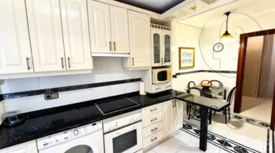 Apartment on Calle de Vargas photo 3