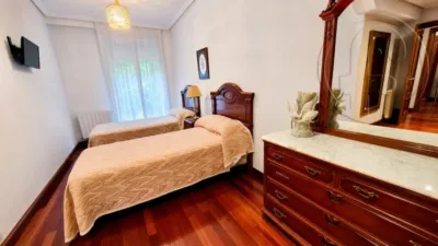 Apartment on Calle de Vargas photo 15