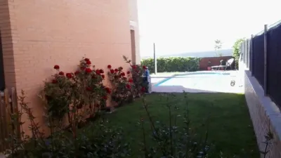 Semi-detached house in Jardín de los Reyes-Parque Real photo 9