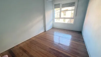 Piso en calle de Álava photo 2