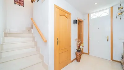 Terraced house on Mario Vargas Llosa Street photo 5
