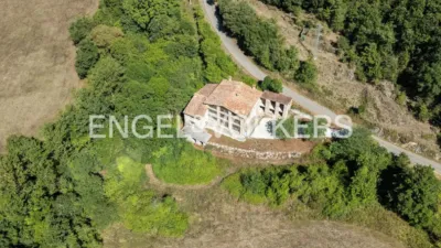 Rustic house in La Vall de Bianya photo 3