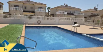 Casa – Torrevieja, Urbanización El Chaparral - Més