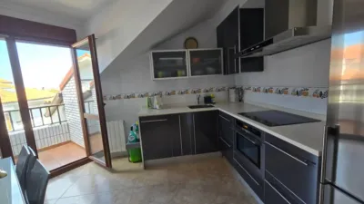 Penthouse on Pedro del Camino Mijarazo Street photo 10