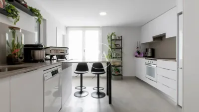 Apartment on Carrer de Lleida photo 2