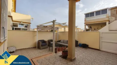 Bungalow for sale in Playa Flamenca-Las Piscinas photo 4