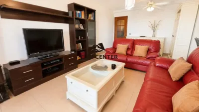 Duplex at Avenida de la Democracia, 7 photo 3