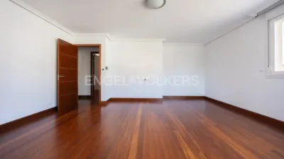 Apartment in Loiu photo 11