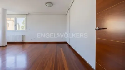 Apartment in Loiu photo 12