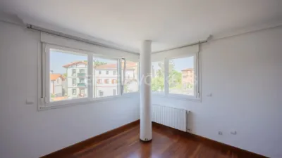 Apartment in Loiu photo 9
