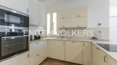 Apartment on Calle del General Pardiñas photo 20