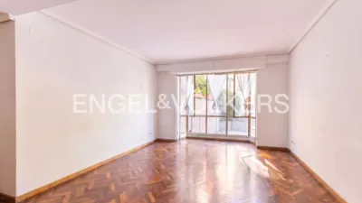 Apartment in Palacio photo 11