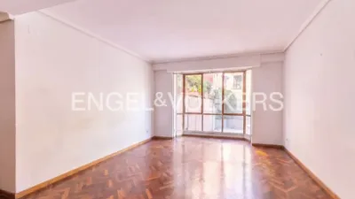Apartment in Palacio photo 48