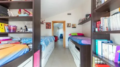 Duplex on Avenida de Teniente Montesinos photo 12