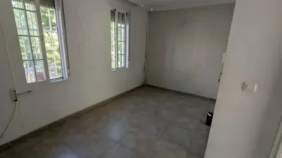 Apartment in Plaza de Francisco Muñoz Kirri photo 6