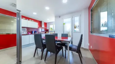 Duplex on Avenida de Teniente Montesinos photo 6