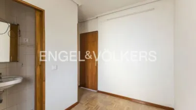 Apartment on Calle de Biarritz photo 12