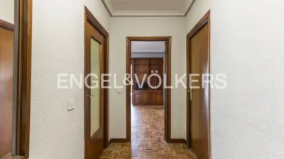 Apartment on Calle de Biarritz photo 4