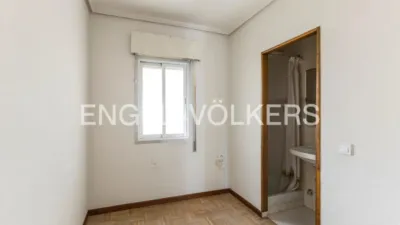 Apartment on Calle de Biarritz photo 10