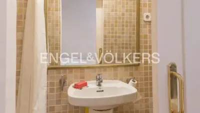 Apartment in Palacio photo 10