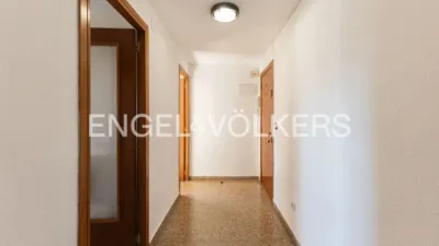 Apartment in Campanar photo 13