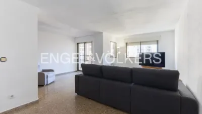 Apartment in Campanar photo 3