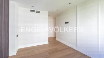 Apartment for Sale photo 18