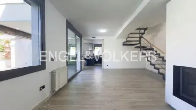 Chalet on Carrer Estornells photo 9