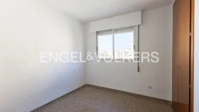 Apartment in Campanar photo 6