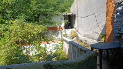 Semi-detached house in Travesía de Meicende photo 17
