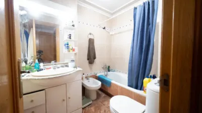 Flat on Calle Ramón Casas photo 17