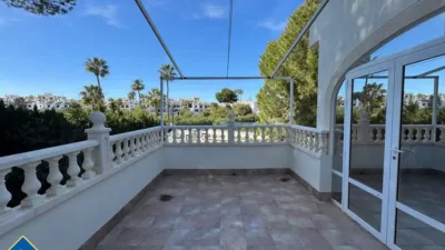 Chalet in Cabo Roig-La Zenia-La Regia photo 10